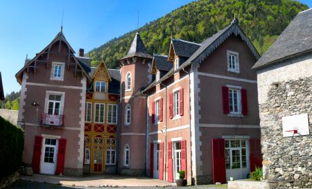 centre de vacances Château Rolland, à Guchen, dans les Hautes-Pyrénées